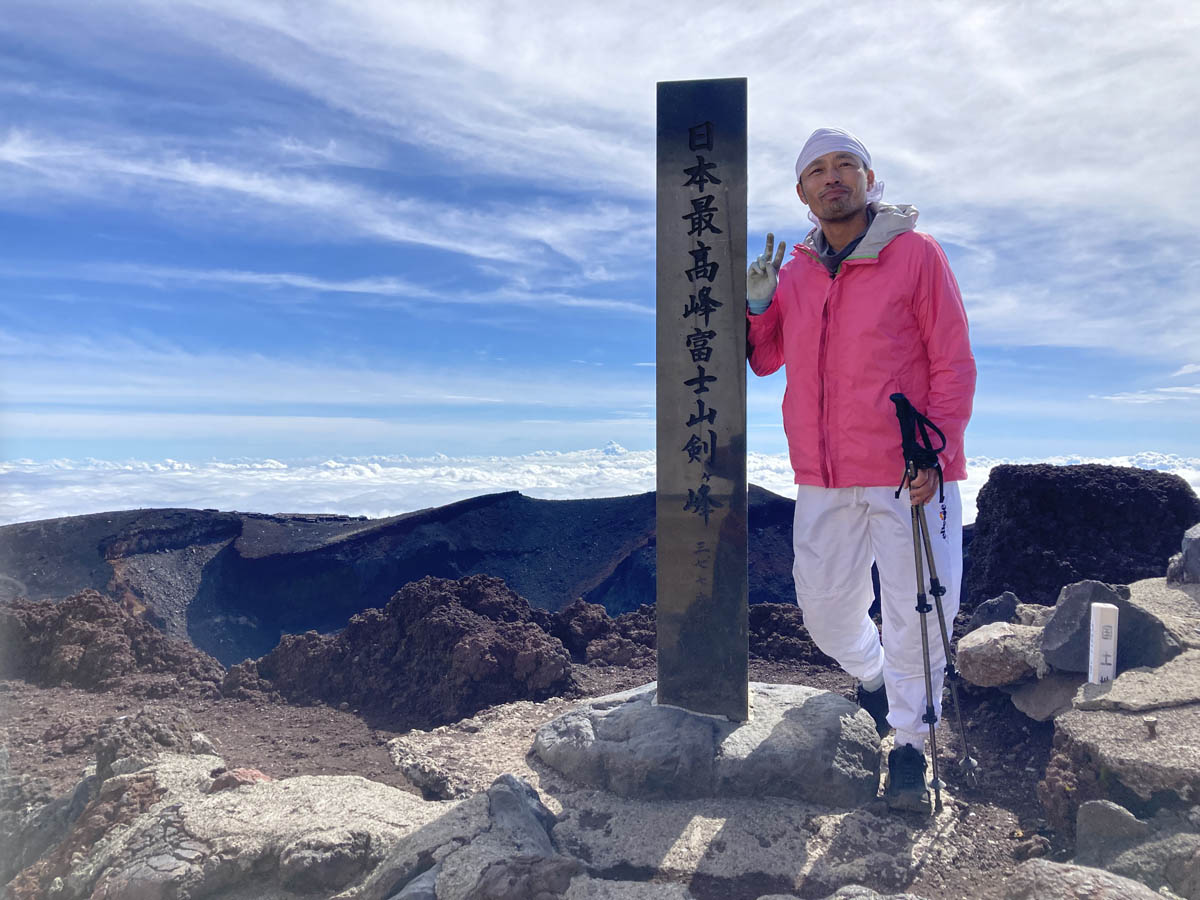 小学生と富士山登山